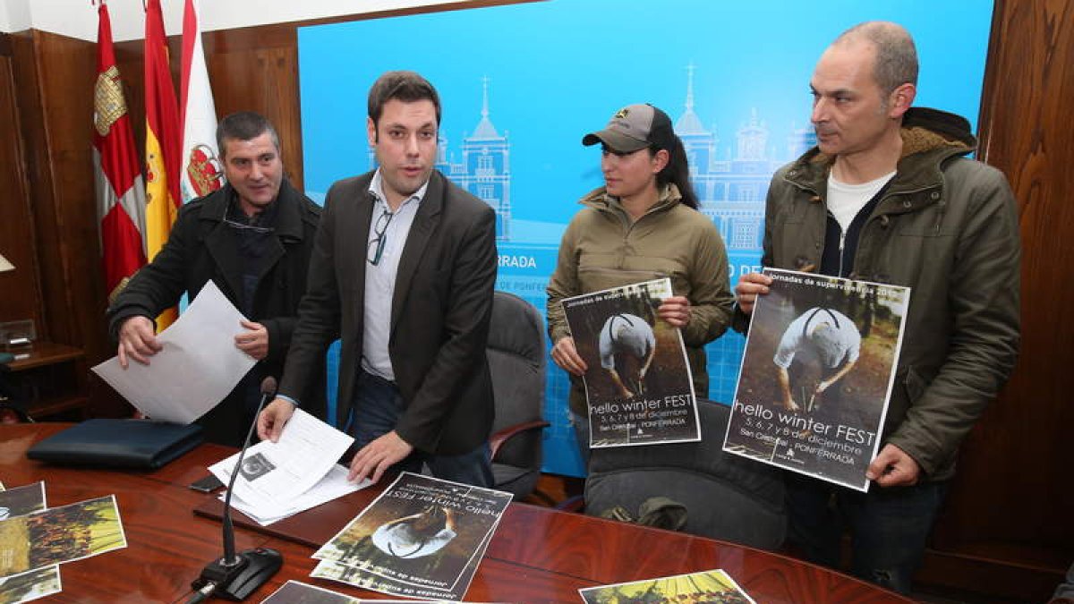 Luis Álvarez, Iván Alonso, Ani Mazmanyar y Ricardo Matute, en la presentación de la actividad.