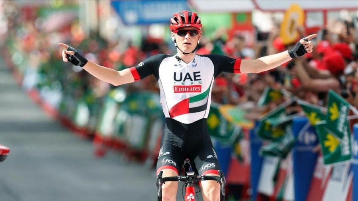 El ciclista esloveno Matej Mohoric, del equipo de Emiratos Árabes Unidos, triunfa en Cuenca
