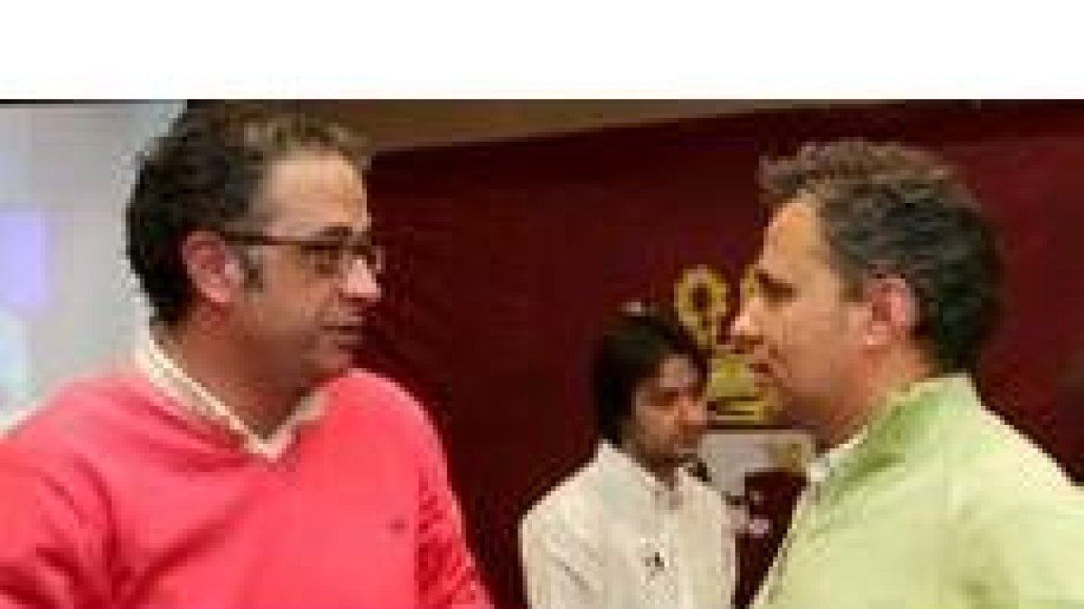 Javier Chamorro y Joaquín Otero, el día de la noche electoral tras conocer los resultados de la UPL