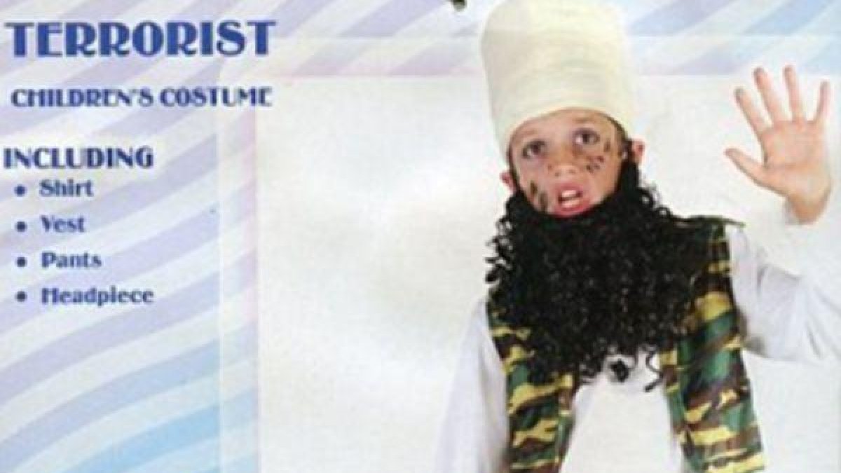 Polémica por un disfraz infantil de terrorista.