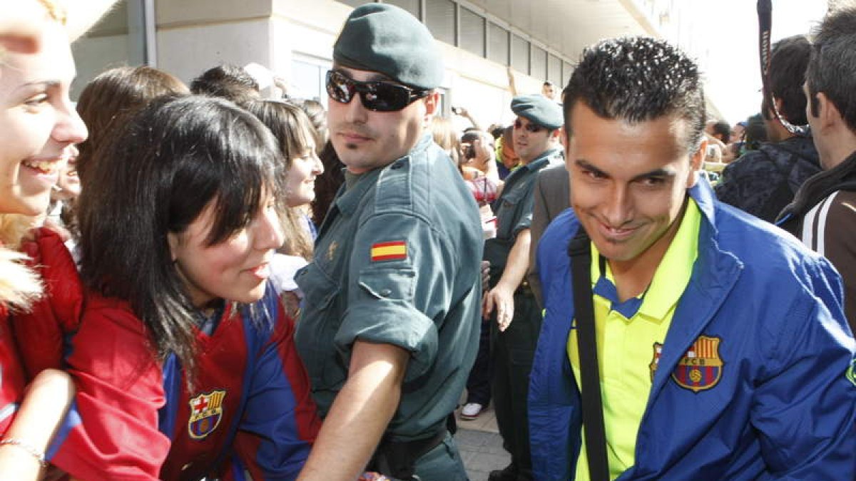 Pedro, el azulgrana que marcó los dos goles en el Reino, a su llegada a León el 28 de octubre de 2009. RAMIRO