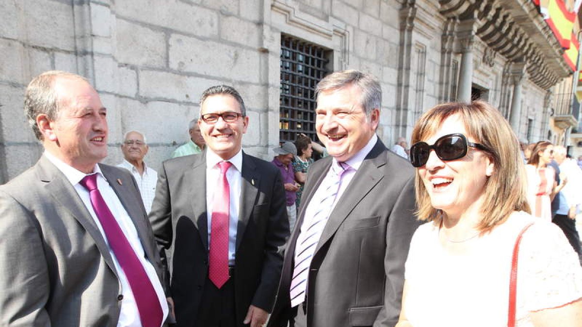 Los alcaldes de Peranzanes, Cacabelos, Carracedelo y la alcadesa de Villafranca.