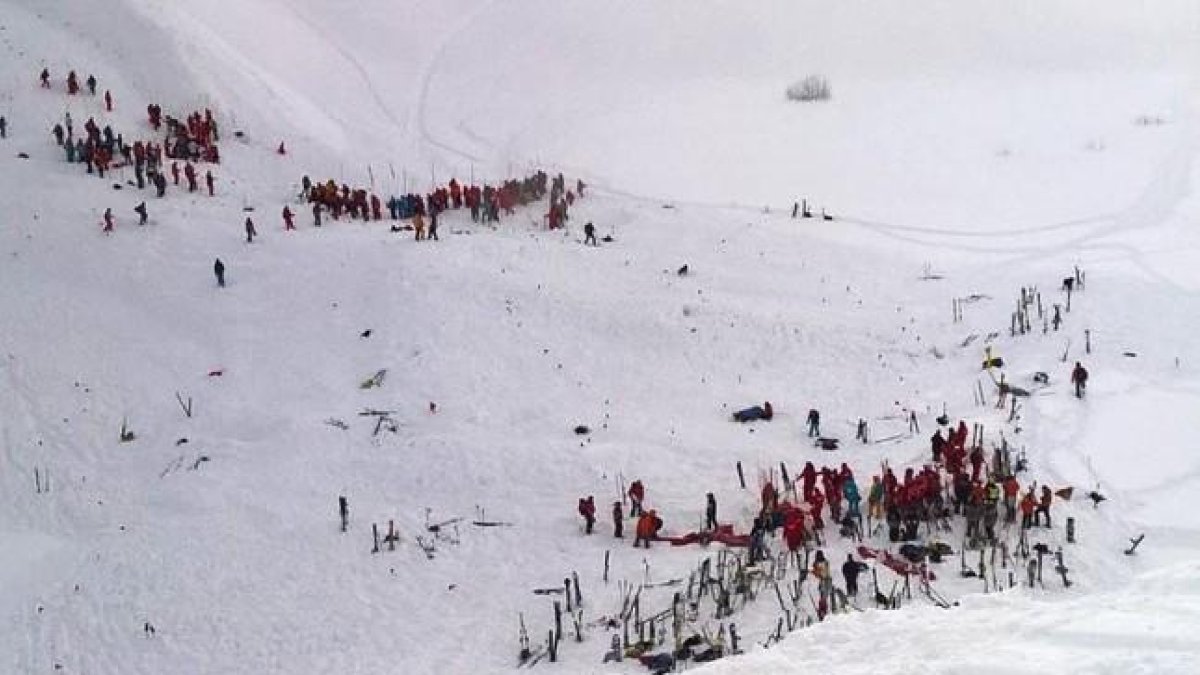 Primera imagen del lugar de la avalancha.