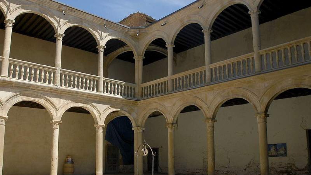 La casa palacio de Grajal de Campos será uno de los monumentos que abrirá al público esta Semana Santa.