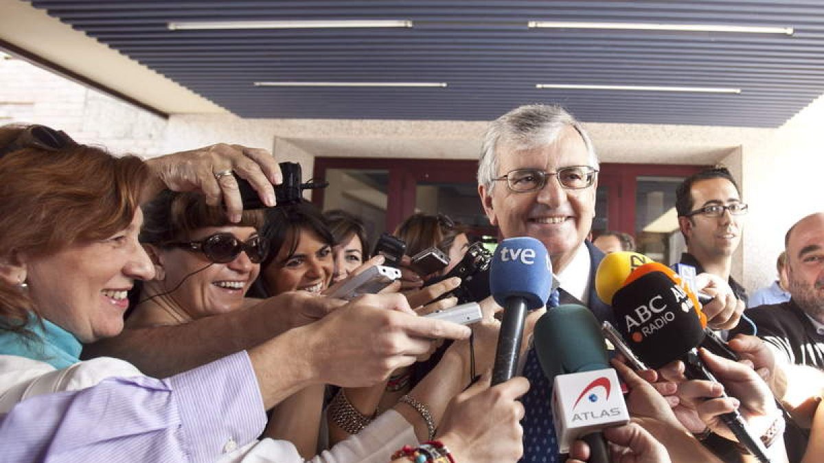 El fiscal general del Estado, Eduardo Torres-Dulce, cree que Dívar no cometió ningún delito.