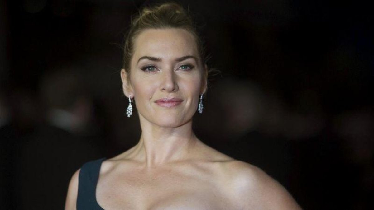 Kate Winslet posa en la premiere de la película Steve Jobs en el BFI London Film Festival.