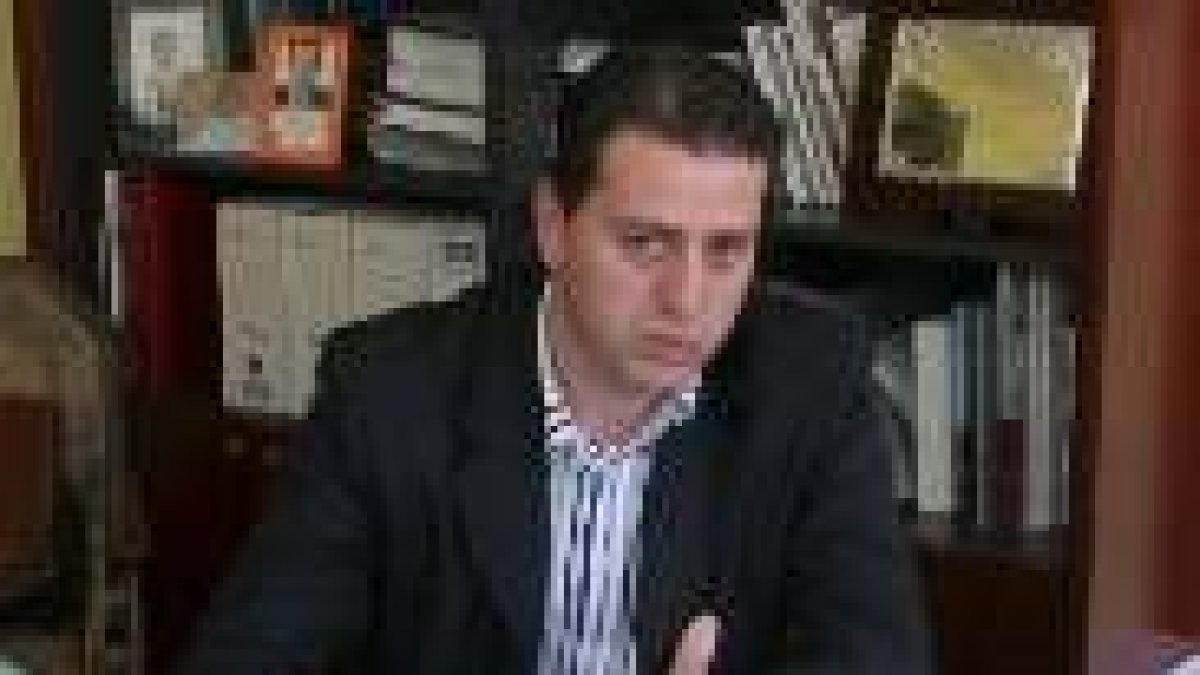 José Manuel Sánchez, alcalde de Cacabelos, está expedientado