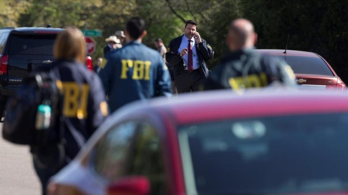 Agentes del FBI investigan el origen de la explosión del domingo 18 de marzo en Austin /