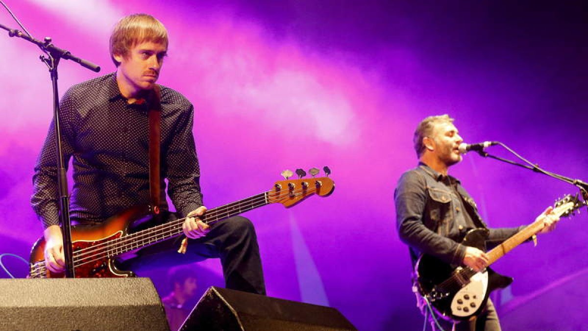 La banda valenciana, durante uno de sus conciertos. JUAN HERRERO