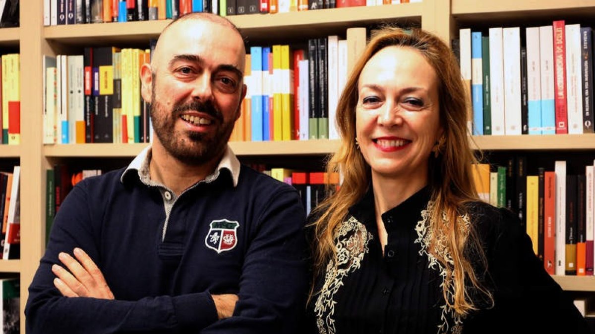 Ángel y Marta del Riego, en la presentación del libro ‘Historia íntima del Bernabéu’ esta pasada semana en Madrid. BENITO ORDÓÑEZ