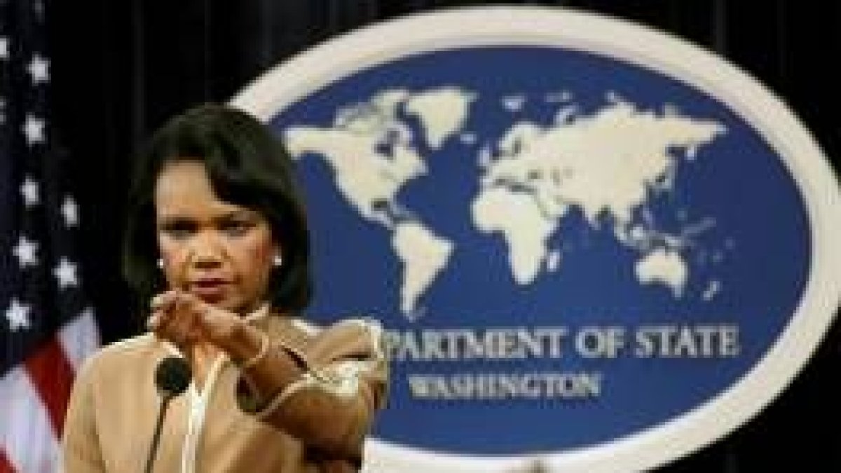 La secretaria de Estado norteamericana, Condolezza Rice, ayer, durante la rueda de prensa