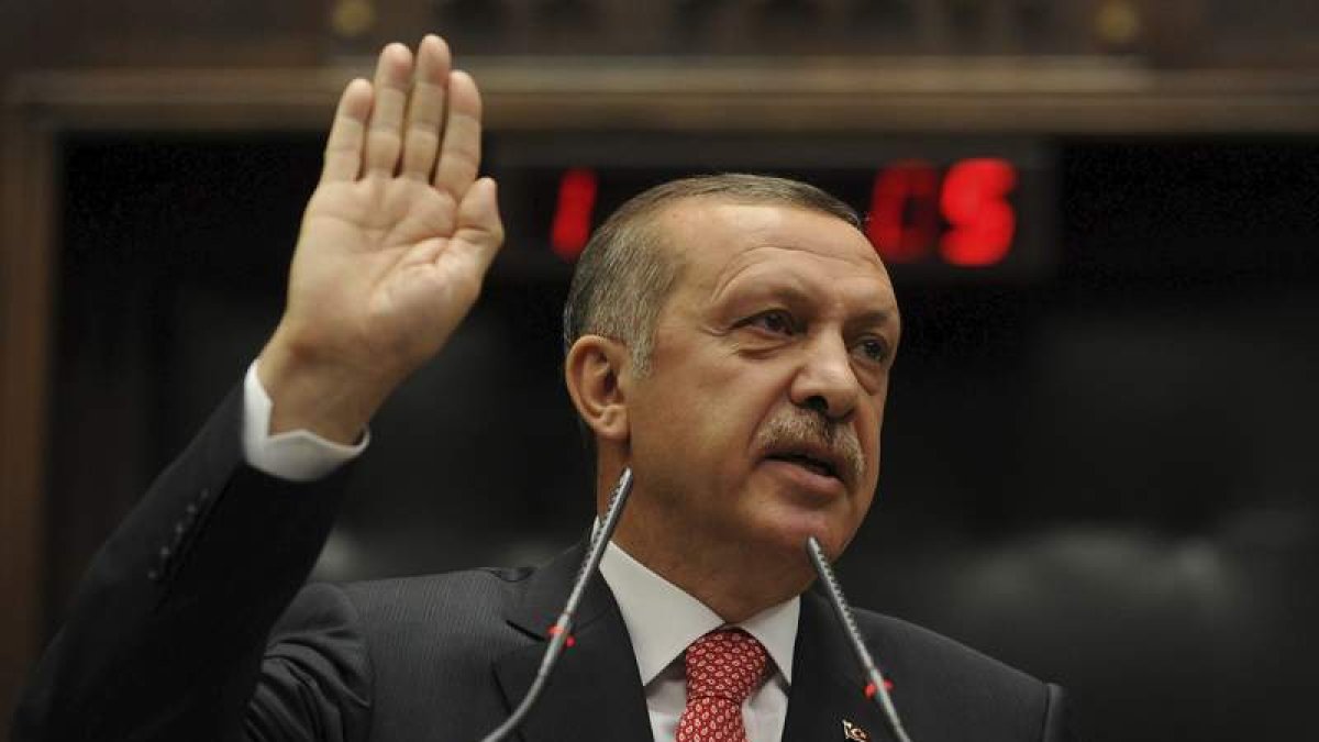 El primer ministro turco, Recep Tayyip Erdogan, durante su discurso en el Parlamento.