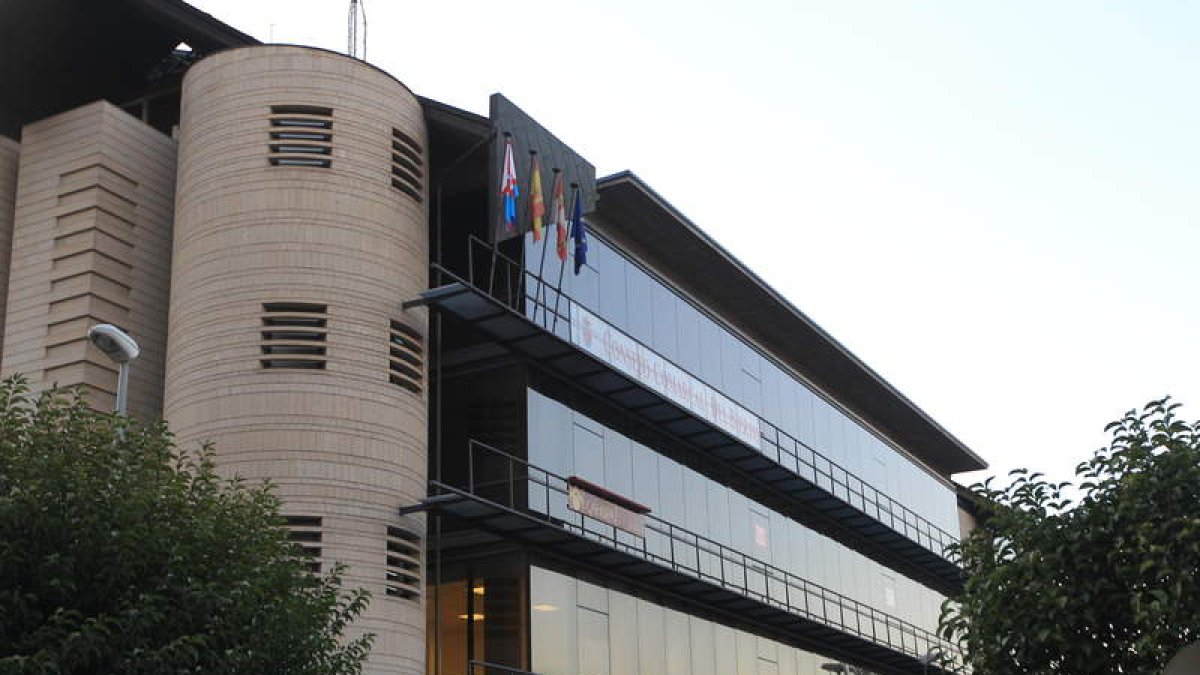 El Servicio Comarcal de Empleo se encuentra en la sede del Consejo, en la imagen. ANA F. BARREDO