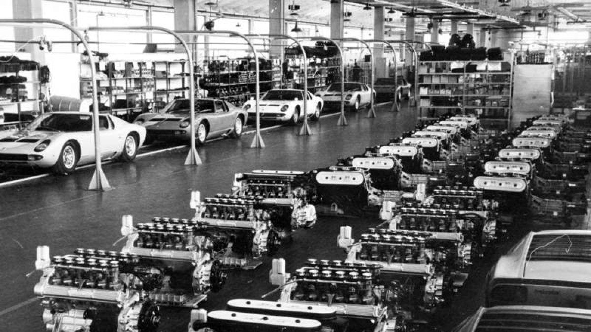 Hace sesenta años, Ferruccio Lamborghini asentaba en Sant´Agata Bolognese la producción de su icónica marca. LMB