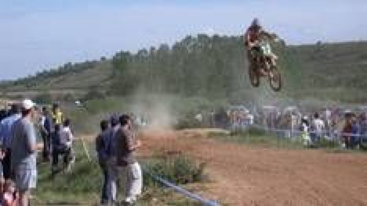 La carrera de motocross es puntuable para el campeonato provincial