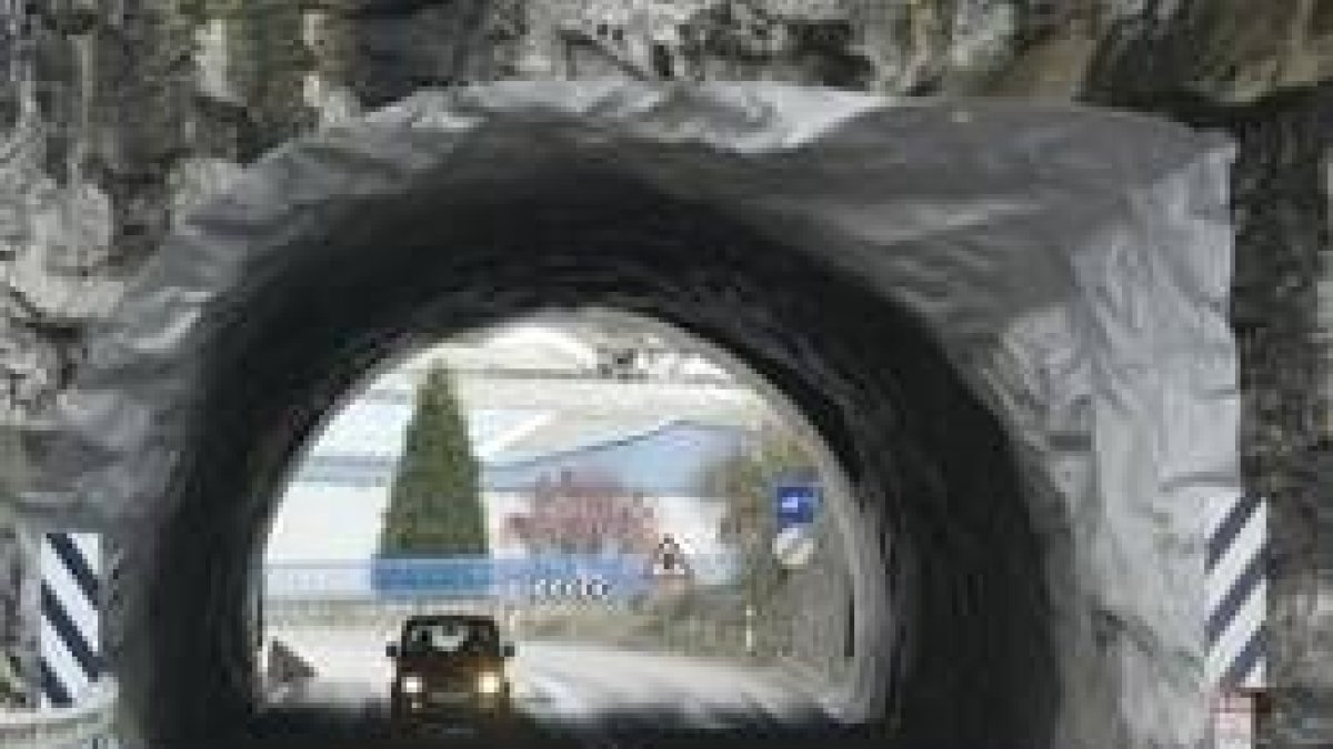 La impermeabilización de los túneles de la N-630 impedirá la erosión que produce el agua