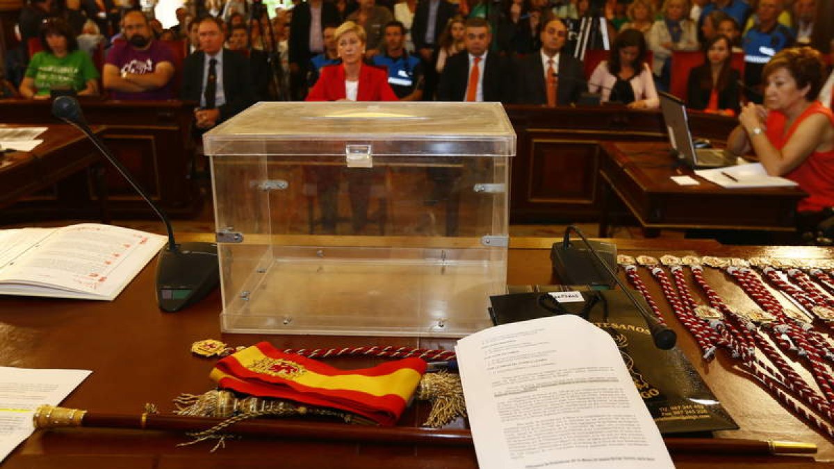 El Ayuntamiento de León no podrá constituirse hasta que se resuelvan los recursos judiciales interpuestos. RAMIRO
