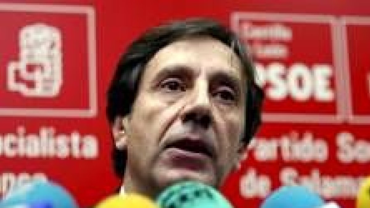 Imagen de archivo de Ángel Villalba durante una comparecencia ante los medios de comunicación