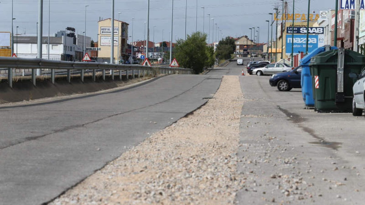 Después del saneamiento, el arreglo de calles del polígono marca las inversiones de 2018. RAMIRO