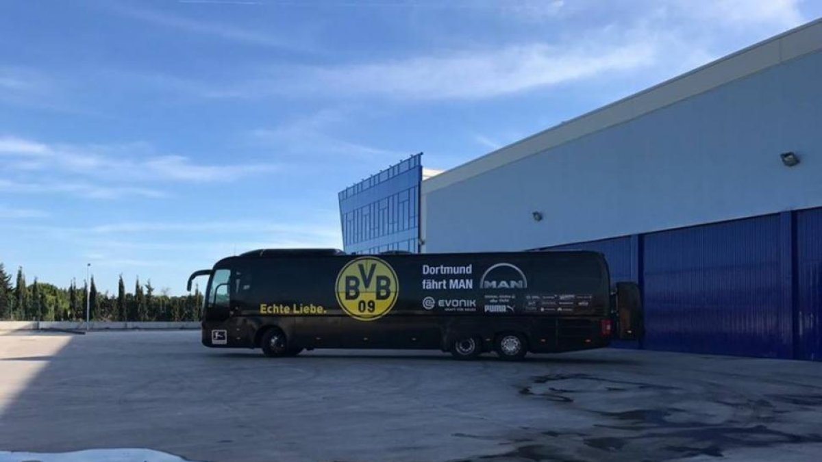 El autobús del Borussia, en enero, en Alhaurín de la Torre.