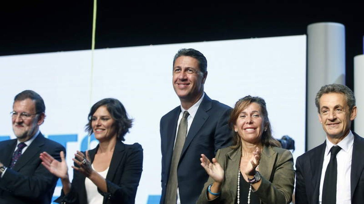 Rajoy, Esperanza García, Albiol, Sánchez-Camacho y Sarkozy, en el acto de ayer.