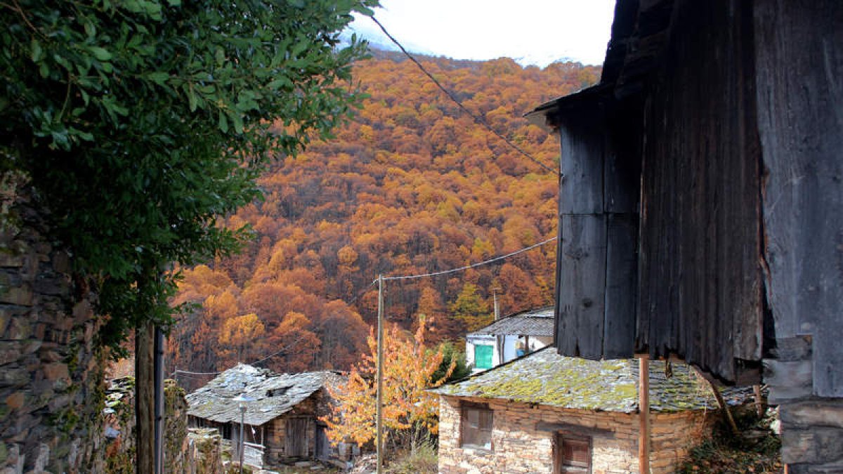 Una imagen de archivo del pueblo de Montes. ANA F. BARREDO