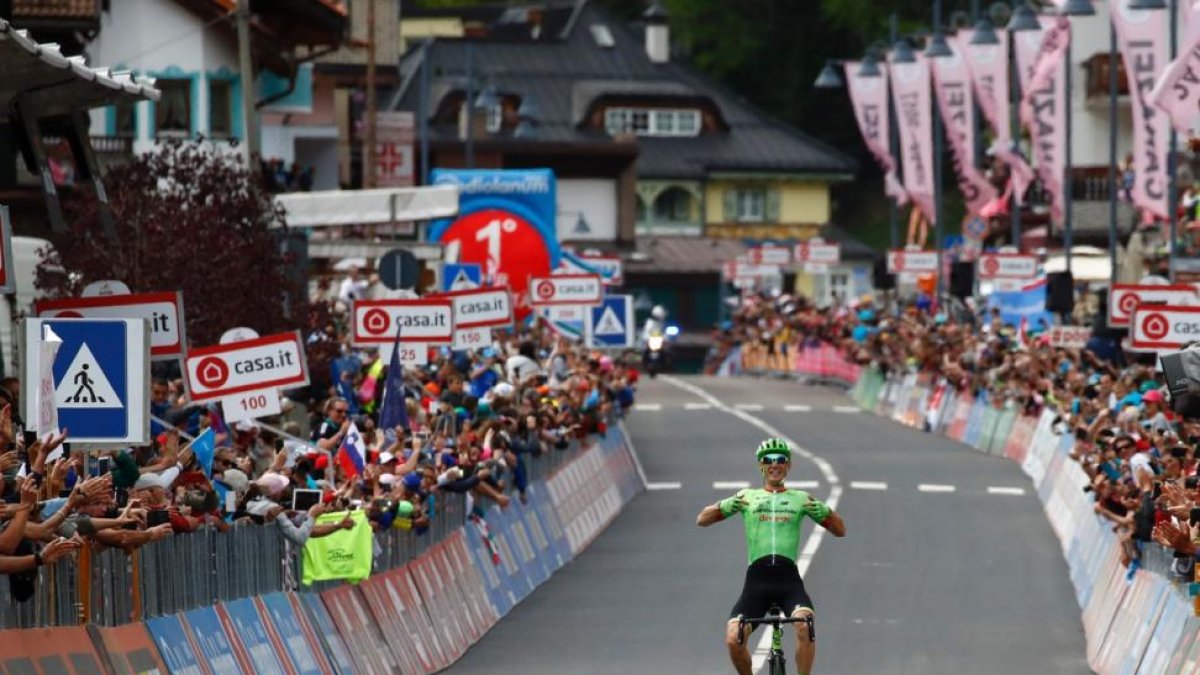 Pierre Rolland triunfa en el Giro.
