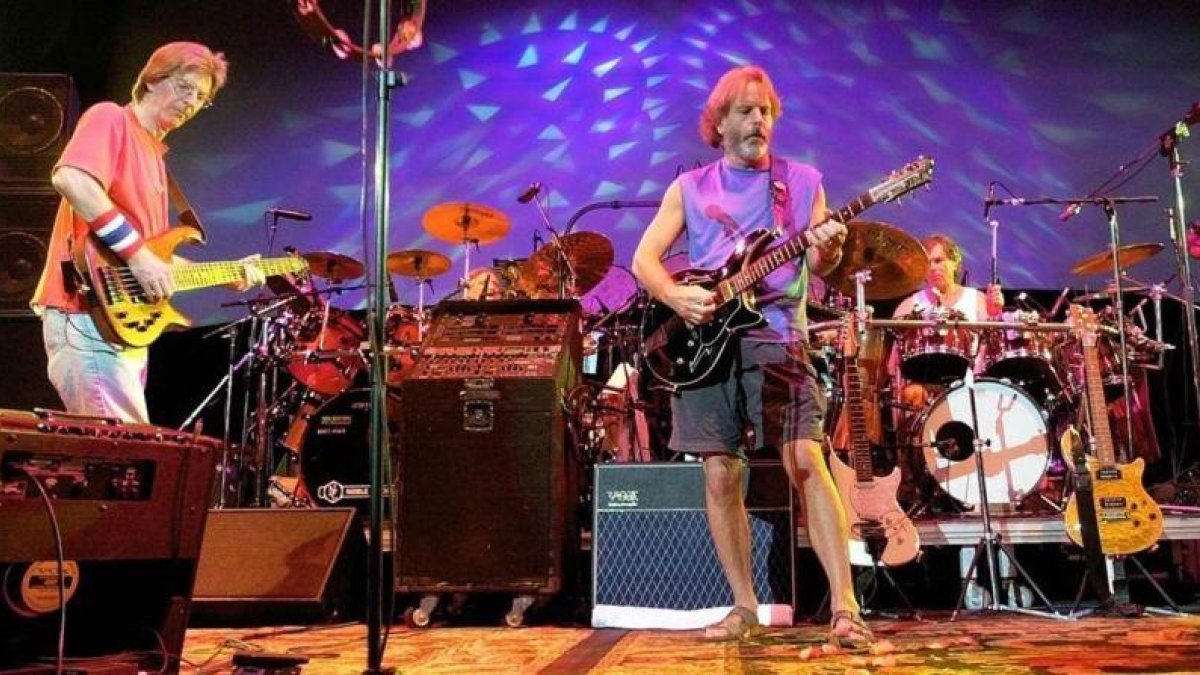 The Grateful Dead, durante un concierto en el 2002.