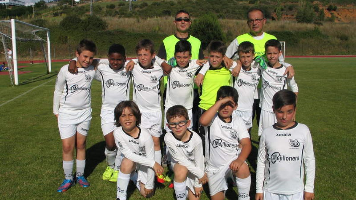 Equipo del Santa Marta benjamín. M. MACÍAS