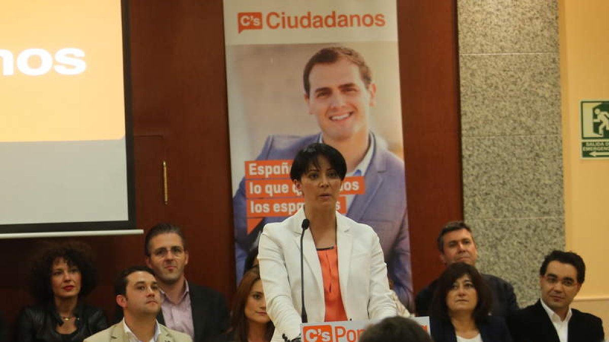 Rosa Luna, en un acto electoral de la campaña municipal del pasado año. L. DE LA MATA