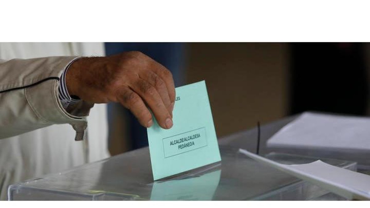 Imagen de archivo de las últimas elecciones. FERNANDO OTERO