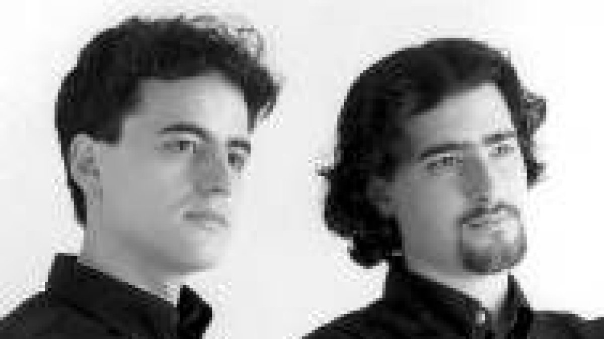 Los jóvenes pianistas aragoneses Juan Fernando y José Enrique Moreno Gistáin