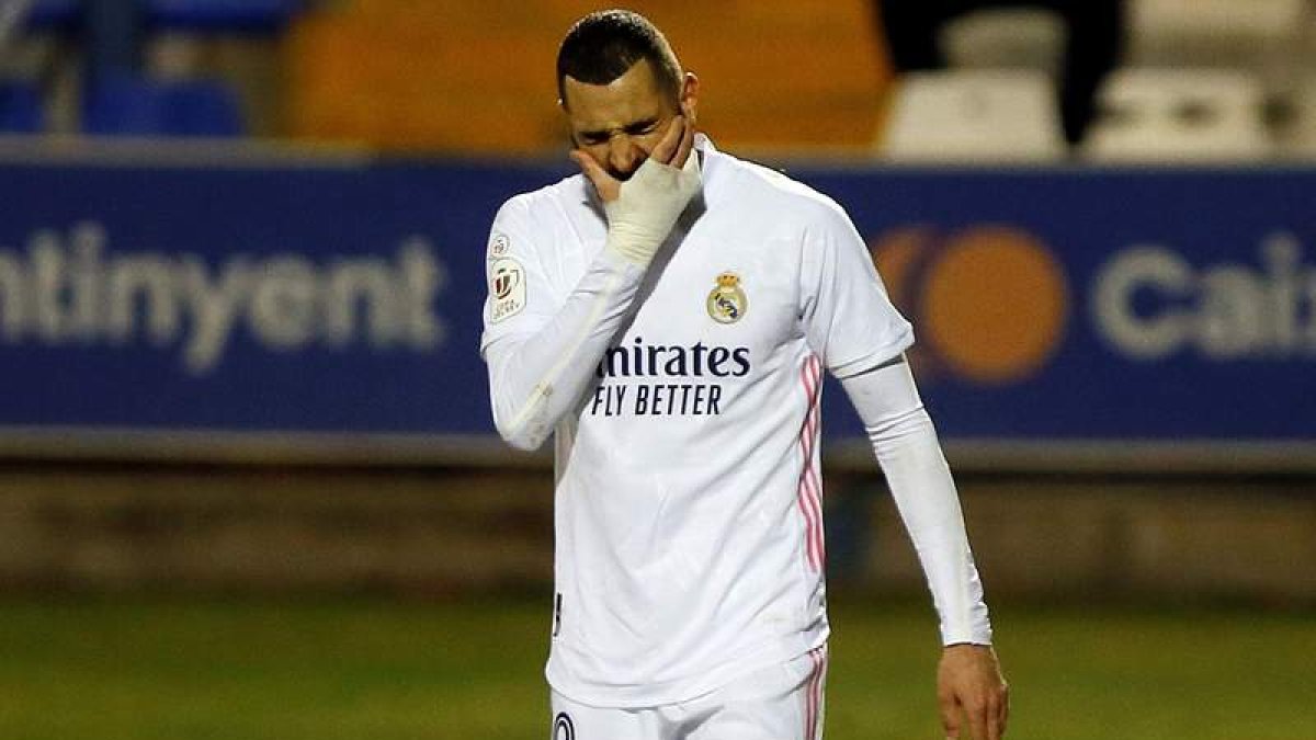 Benzema no podrá estar frente al Atalanta por lesión. M. LORENZO