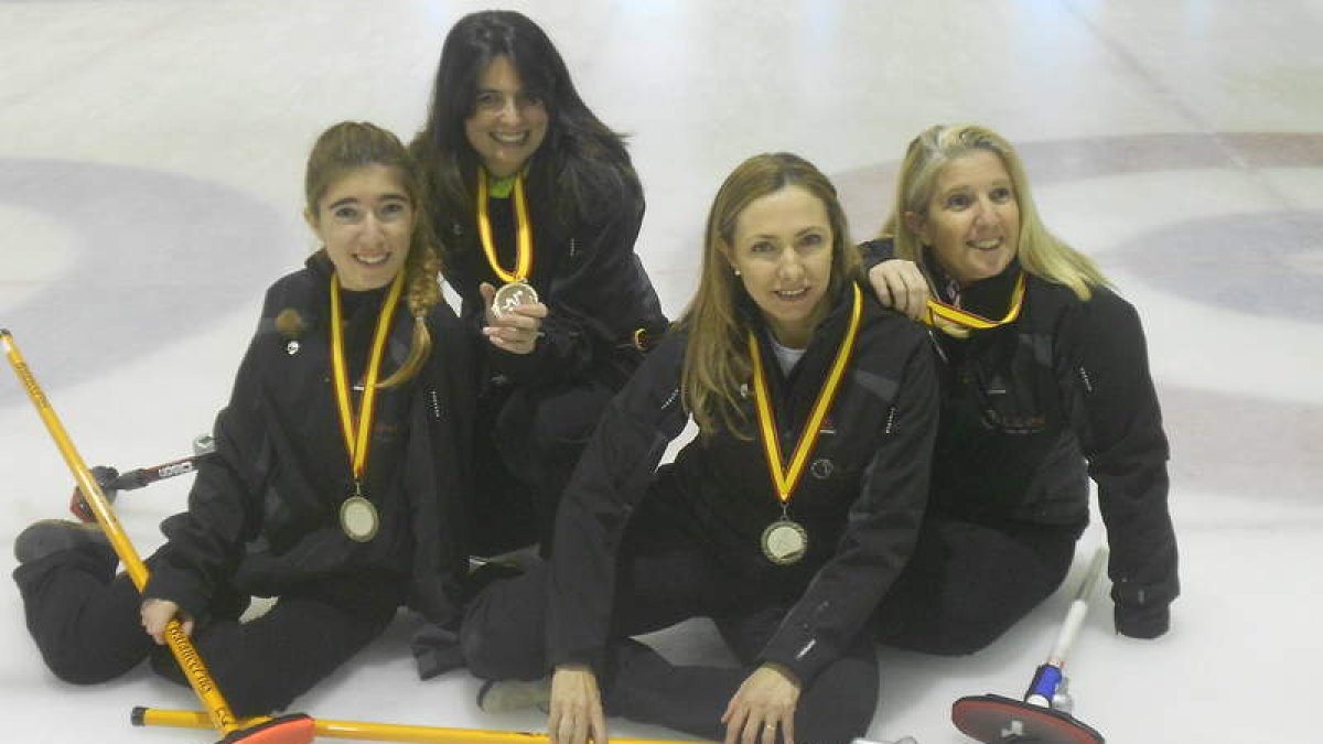 El equipo femenino No Name León finalizó en tercera posición en el Nacional celebrado en Puigcerdá.