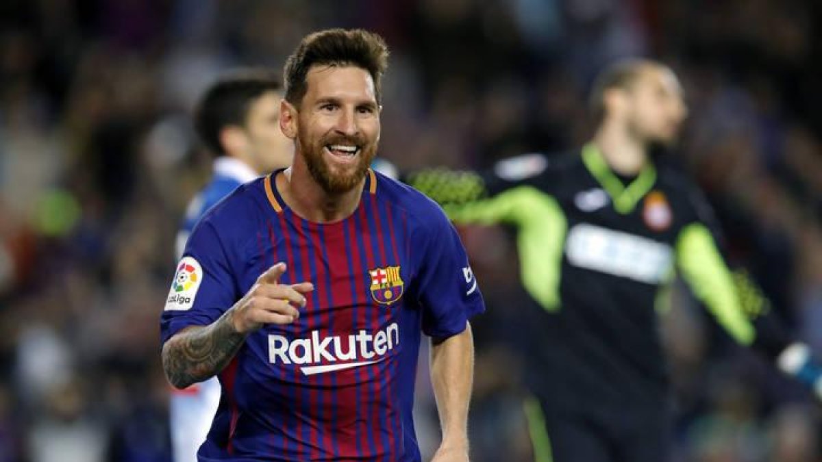 Leo Messi celebra su segundo gol.