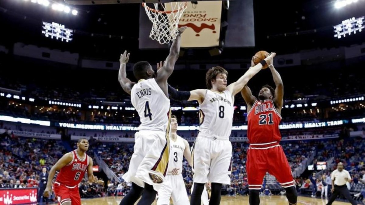 Jimmy Butler, durante una acción del encuentro.