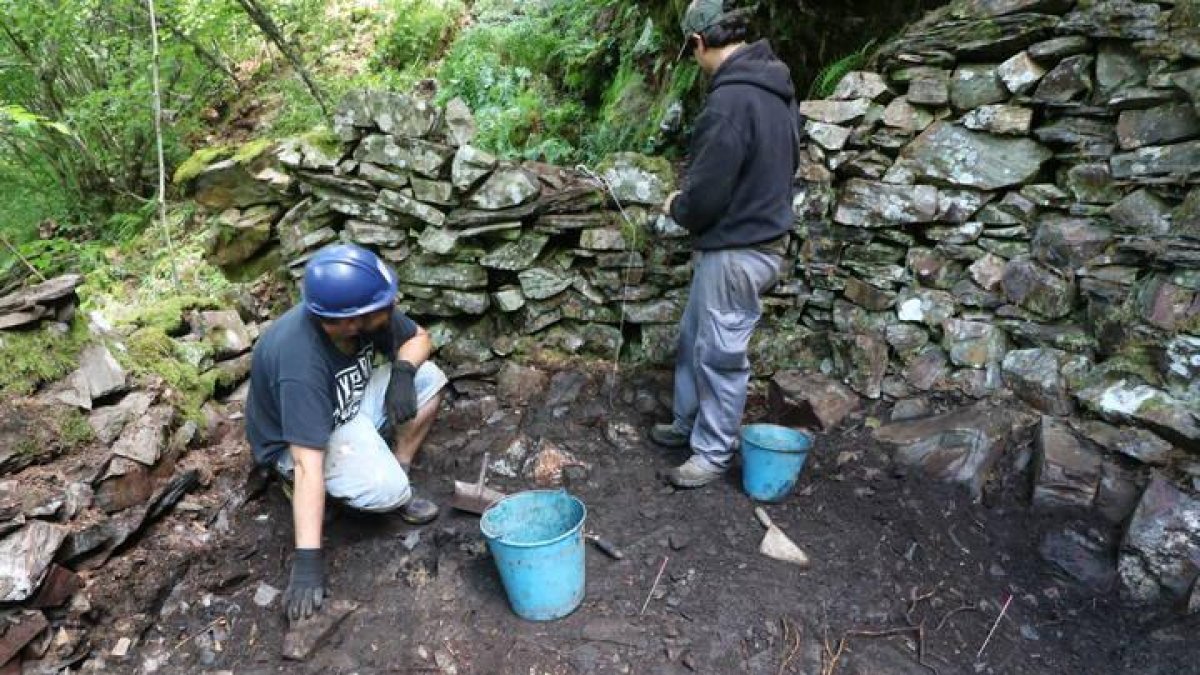 Imagen de la excavación arqueológica en La Ciudad de la Selva