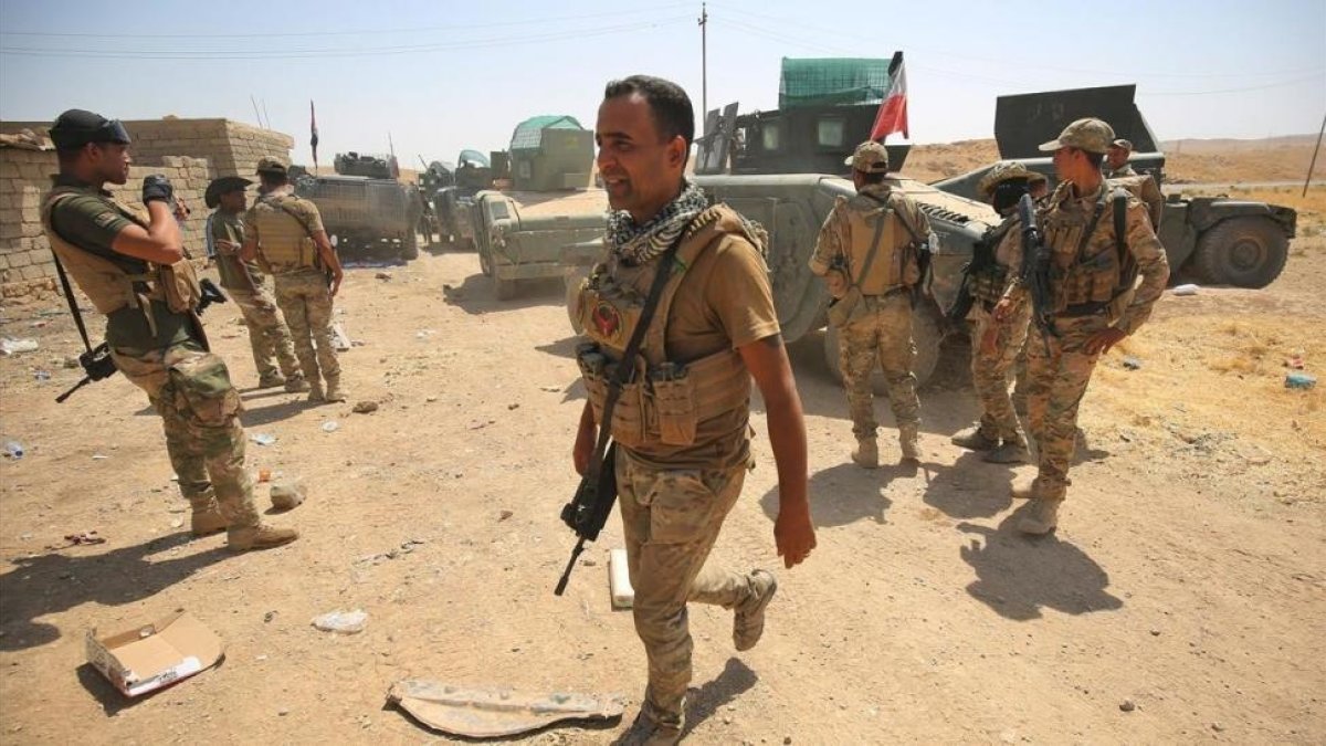 Tropas iraquís en su avanca hacia la ciudad de Tal Afar