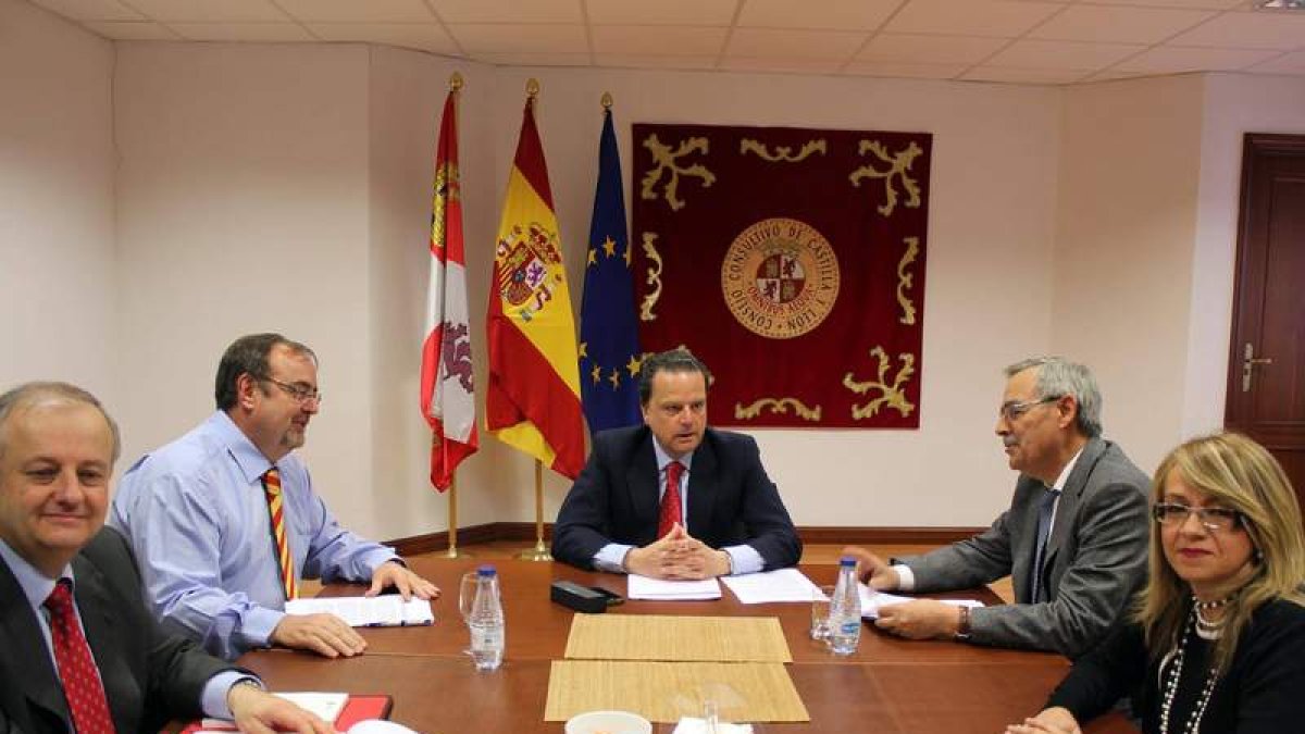 Mario Amilivia constituye en Zamora el Tribunal Administrativo de Recursos Contractuales.