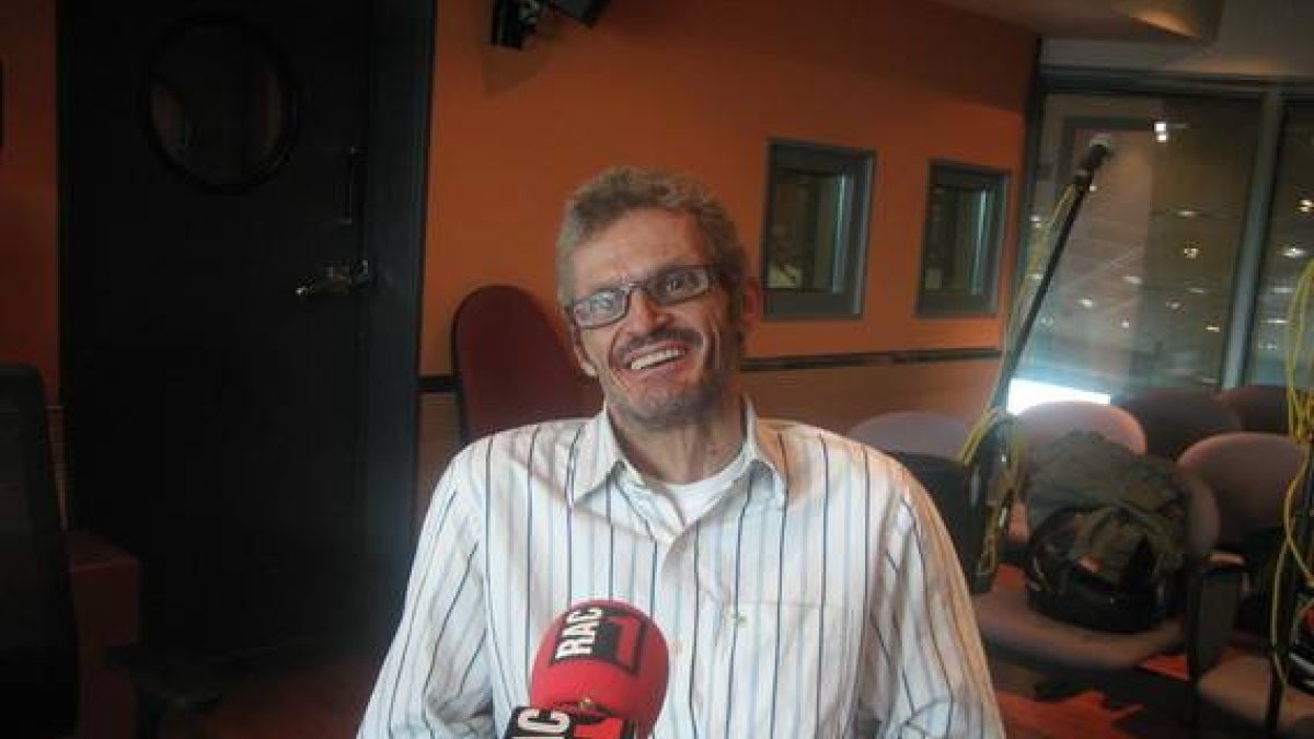 El expiloto Joan Garriga, durante su entrevista en RAC1.