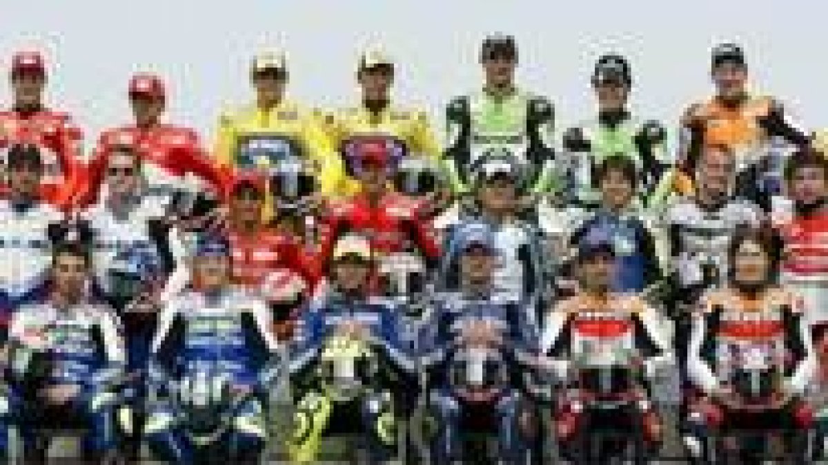 Los «reyes» del motociclismo mundial posaron ayer juntos en el circuito catalán