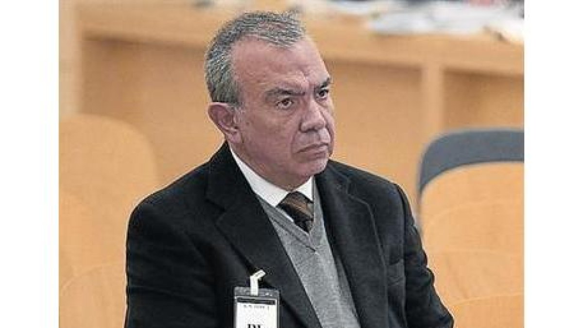 Roberto López Abad, exdirector general de la CAM, en uno de los juicios por su gestión de la caja de ahorros alicantina.