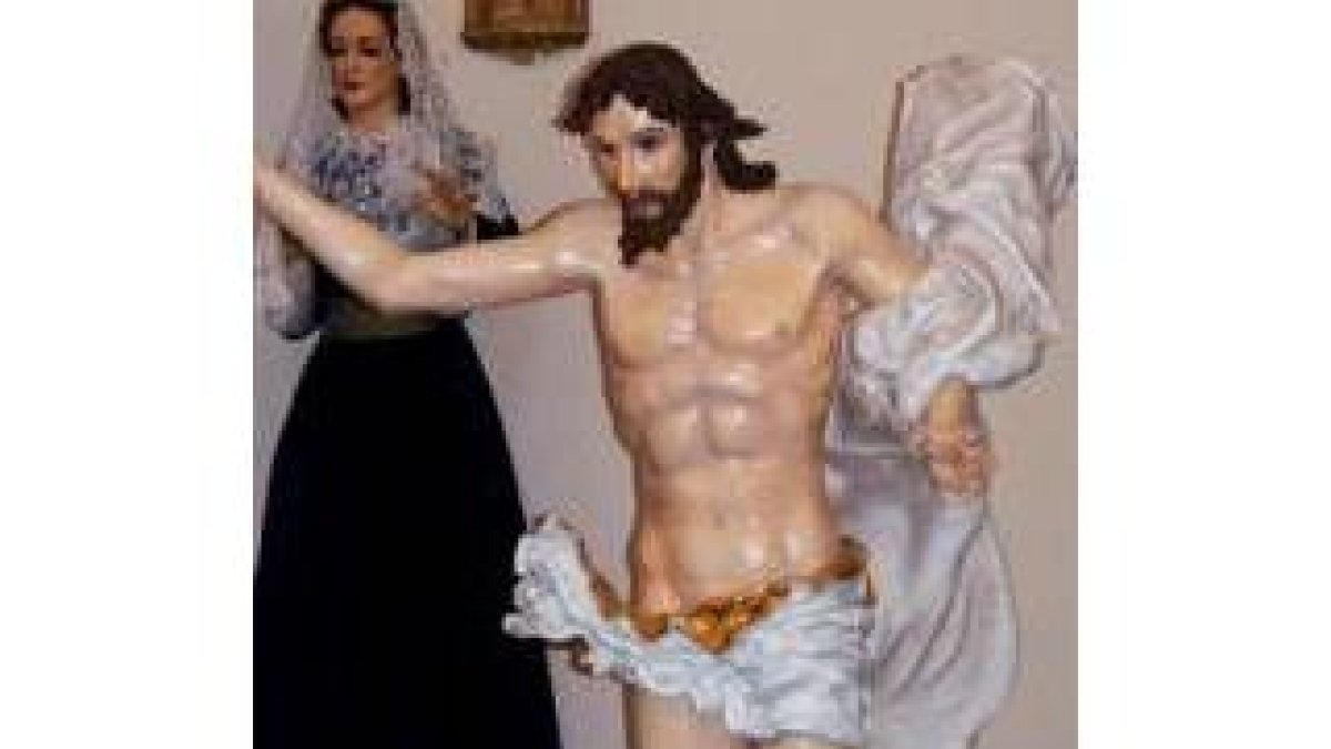 El nuevo Cristo, obra de Manuel López Bécker, mide 1,80 metros