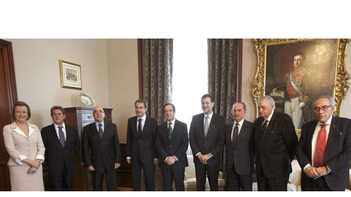 El presidente del Gobierno en funciones, su sustituto en La Moncloa, los presidentes del Congreso y el Senado y los expresidentes de la cámara Baja.