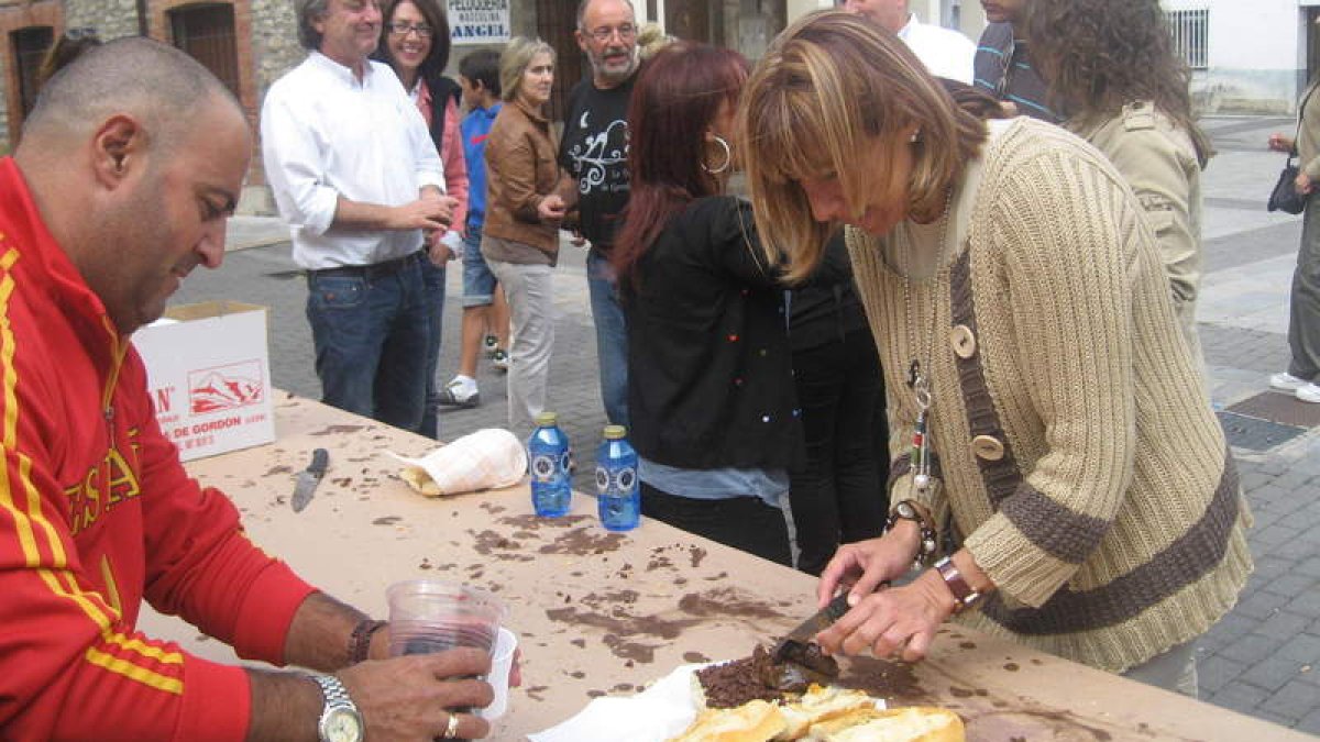 La degustación sirivió de broche a las populares fiestas del Cristo.