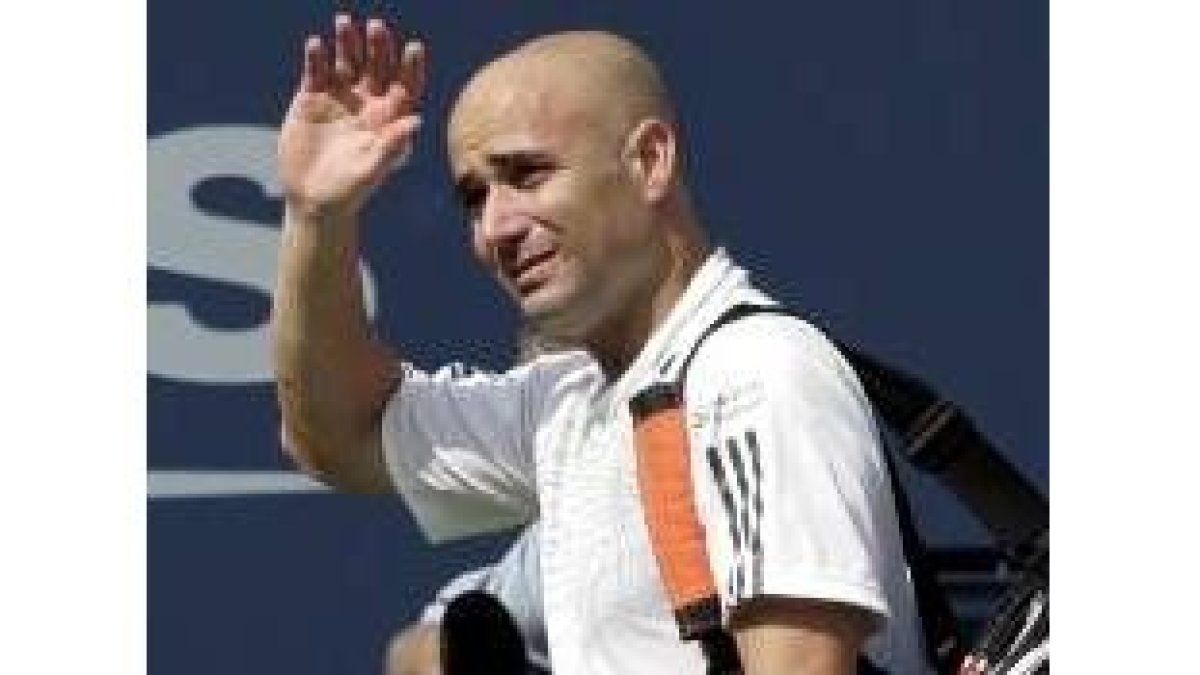 Agassi llora tres el partido disputado ayer en Nueva York