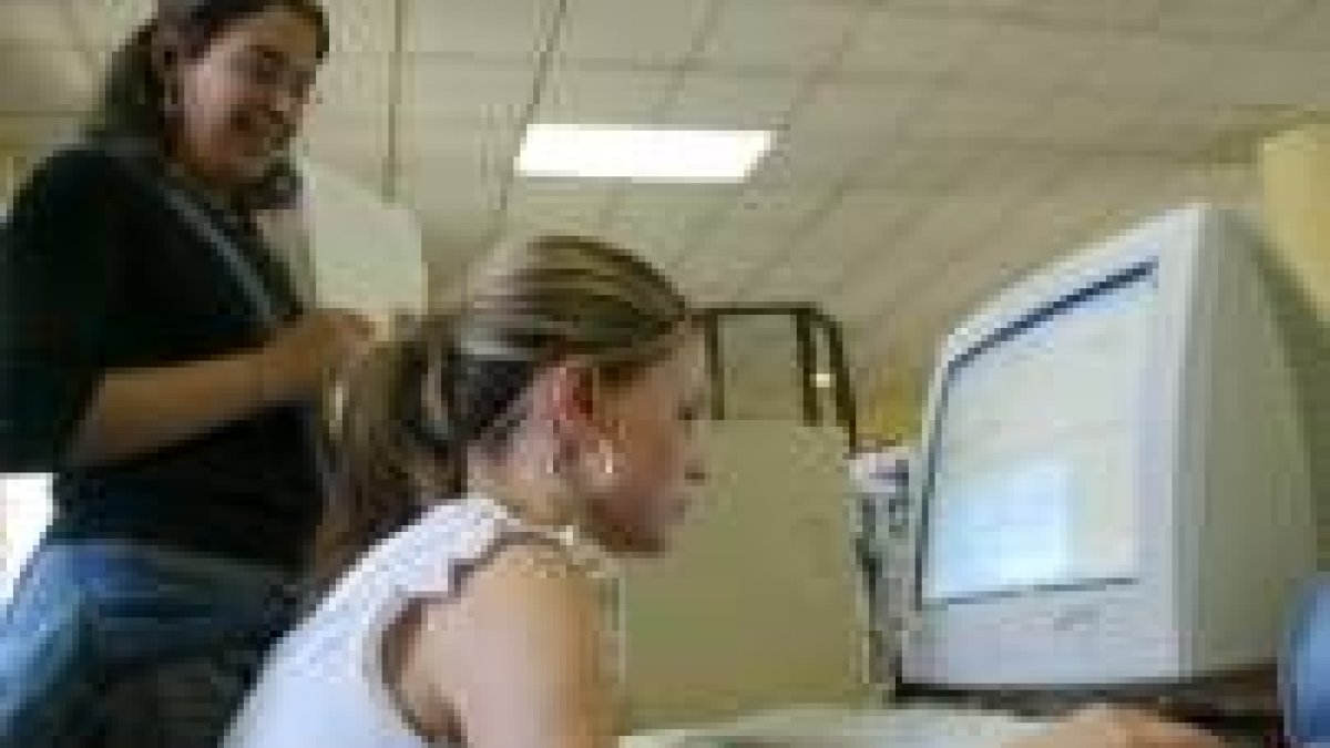 En la Universidad de León los alumnos ya se matriculan por Internet