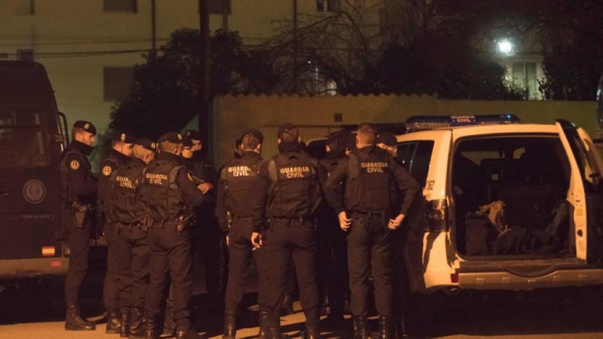 El operativo desplegado por la Guardia Civil en Andorra, el 14 de diciembre pasado, en Albalate del Arzobispo y la localidad minera de Andorra.