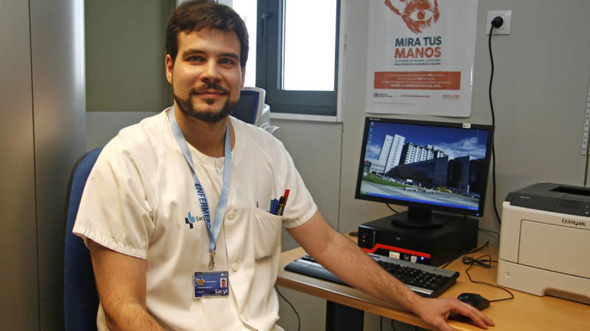 Jesús Antonio Fernández Fernández en Oncología del Hospital.