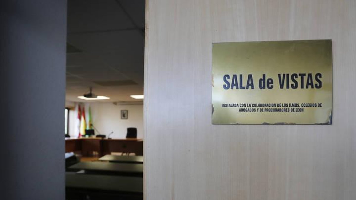 Sala de vistas de los Juzgados de León.